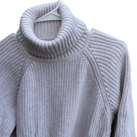 Ugg Raelynn Wool Blend Ribbed Turtleneck Poncho Sweater Women’s Size Medium - Picture 8 of 9